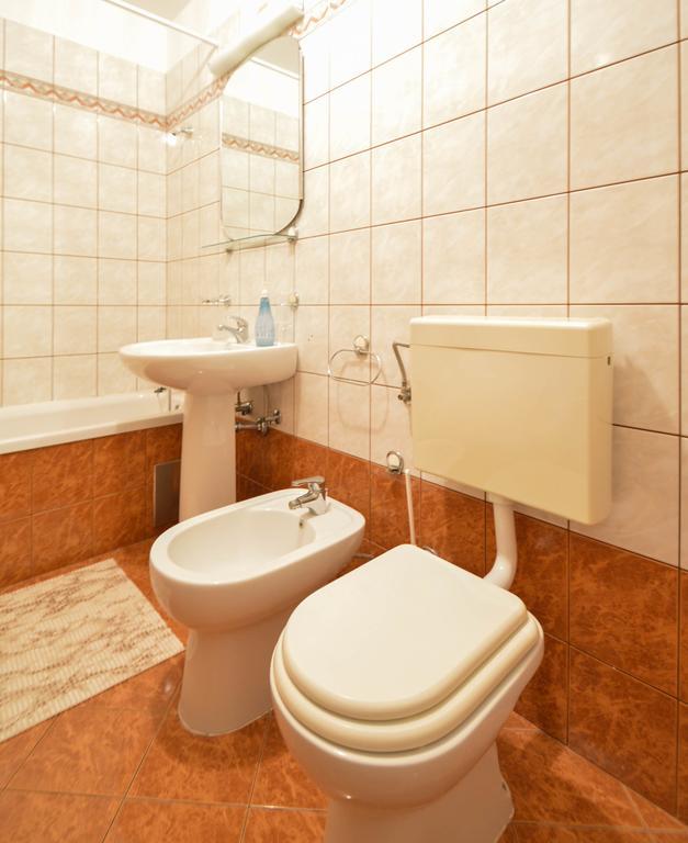 Apartment Natasa Novi Vinodolski Oda fotoğraf