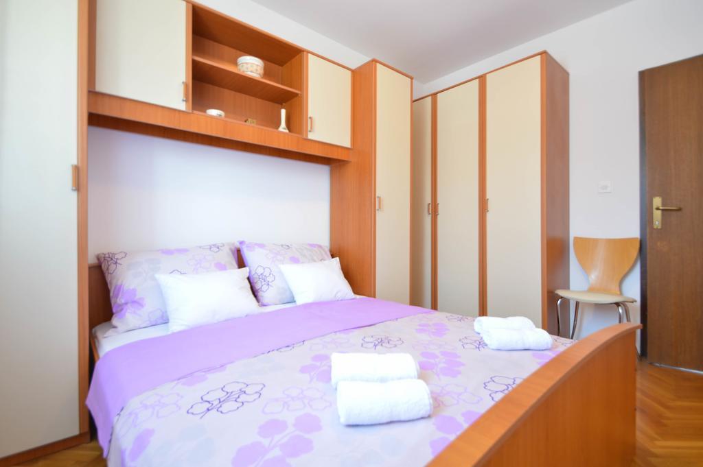 Apartment Natasa Novi Vinodolski Oda fotoğraf